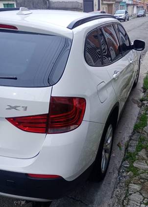 BMW X1 2.0 16V GASOLINA SDRIVE18I 4P AUTOMÁTICO BMW X1 2.0 16V GASOLINA SDRIVE18I 4P AUTOMÁTICO
